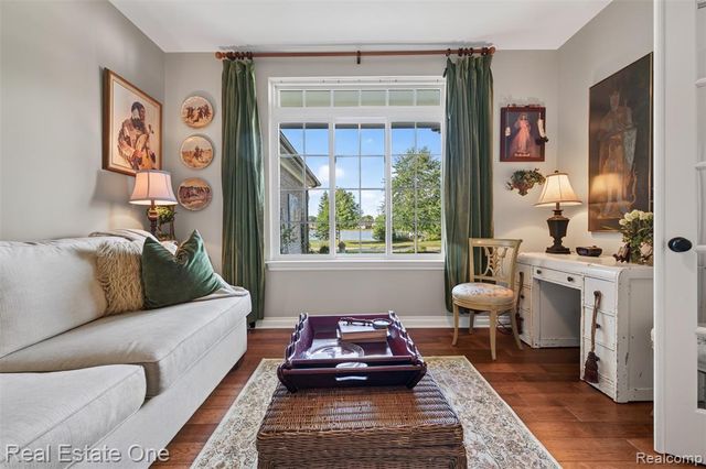 1537 Glass Lake Circle, Oxford, MI 48371
