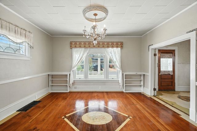 2420 W Maxwell Ave, Spokane, WA 99201