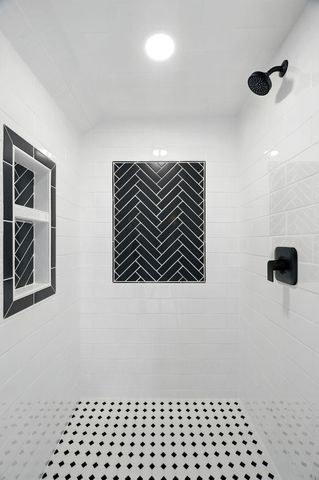 2420 W Maxwell Ave, Spokane, WA 99201