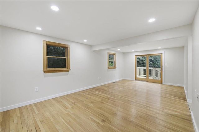 16 Lakeview Way, Auburn, NH 03032