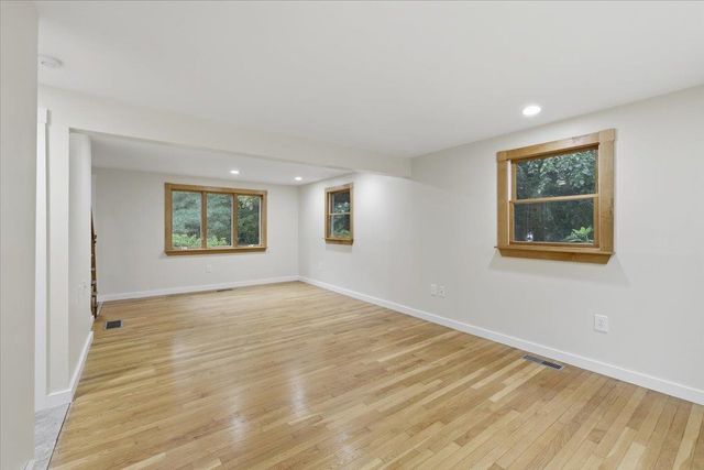 16 Lakeview Way, Auburn, NH 03032