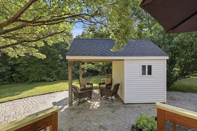 16 Lakeview Way, Auburn, NH 03032