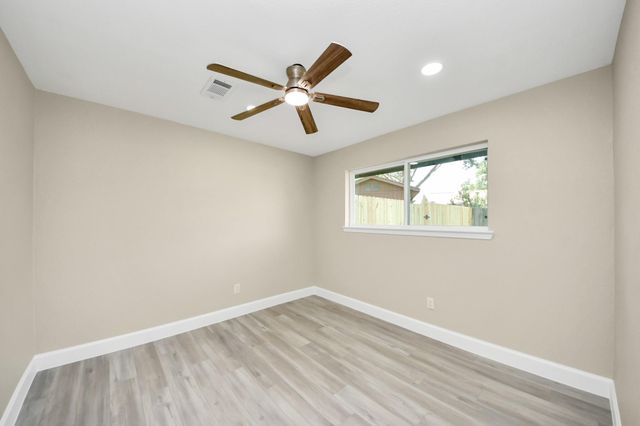 4703 Quail Hollow Drive, Baytown, TX 77521