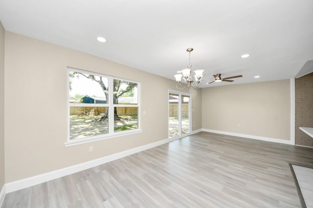 4703 Quail Hollow Drive, Baytown, TX 77521