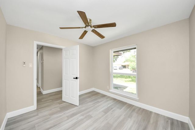 4703 Quail Hollow Drive, Baytown, TX 77521