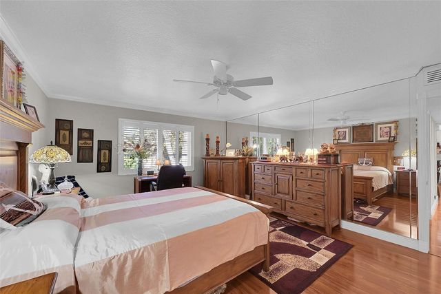 1920 NE 1st Terrace 212H, Wilton Manors, FL 33305