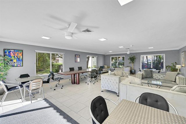 1920 NE 1st Terrace 212H, Wilton Manors, FL 33305