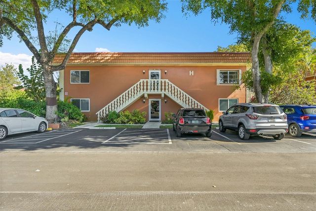 1920 NE 1st Terrace 212H, Wilton Manors, FL 33305