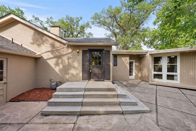 26 Oak Avenue, Colorado Springs, CO 80906