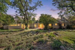 26 Oak Avenue, Colorado Springs, CO 80906