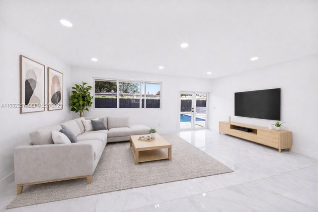 4140 SW 108th Ave, Miami, FL 33165