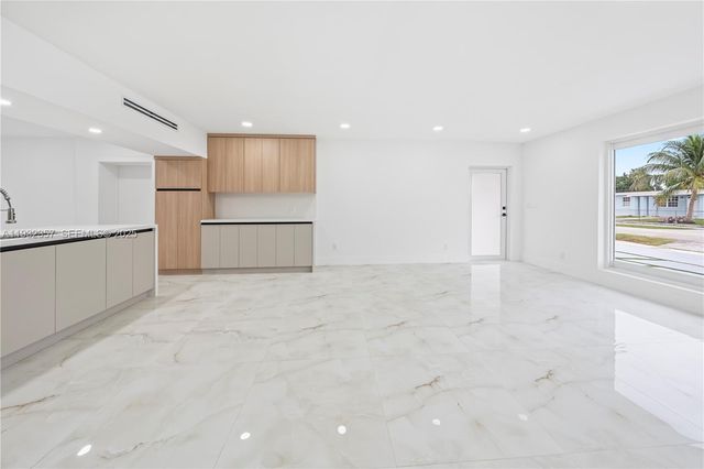 4140 SW 108th Ave, Miami, FL 33165