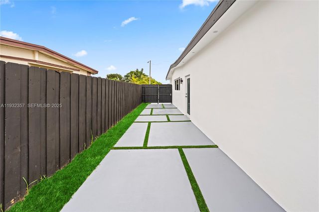 4140 SW 108th Ave, Miami, FL 33165