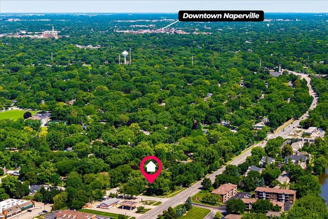 5 Redstart Road, Naperville, IL 60565