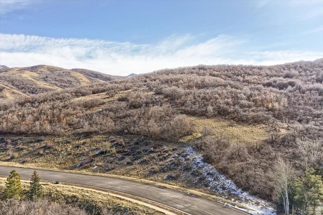 4031 Mountain Oaks Dr Unit 308, Bountiful, UT 84010