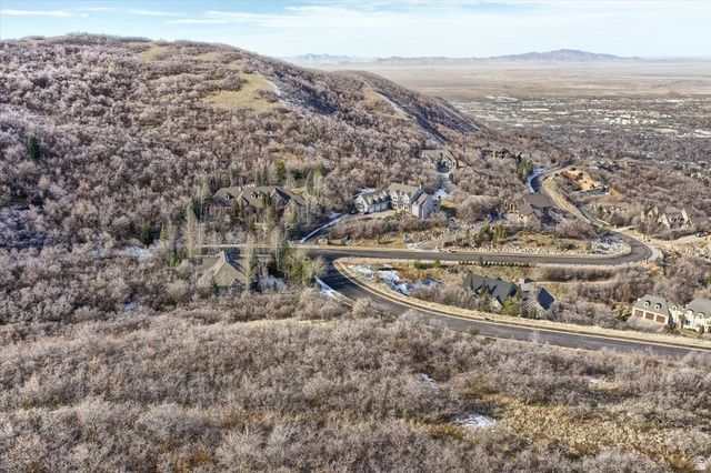 4031 Mountain Oaks Dr Unit 308, Bountiful, UT 84010