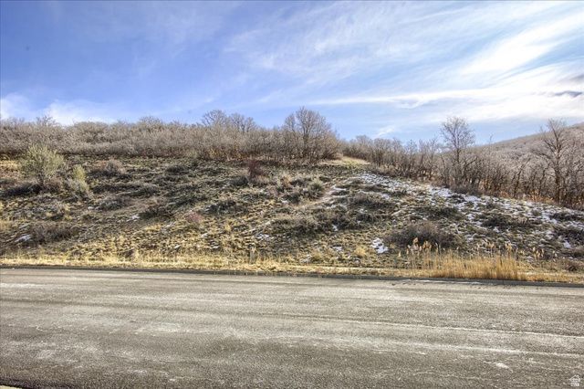 4031 Mountain Oaks Dr Unit 308, Bountiful, UT 84010