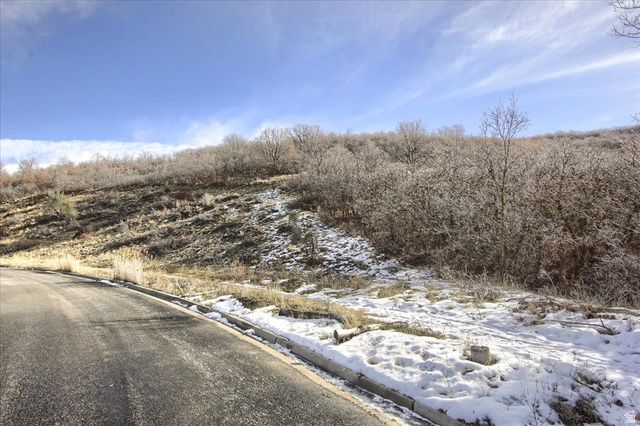 4031 Mountain Oaks Dr Unit 308, Bountiful, UT 84010