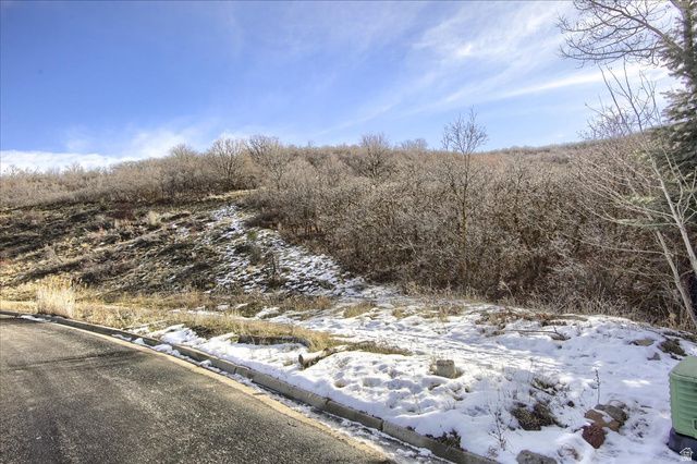 4031 Mountain Oaks Dr Unit 308, Bountiful, UT 84010