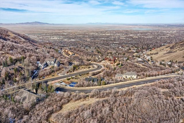 4031 Mountain Oaks Dr Unit 308, Bountiful, UT 84010