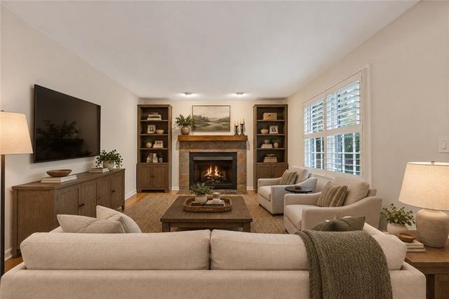 2406 Emory Lane NE, Marietta, GA 30068