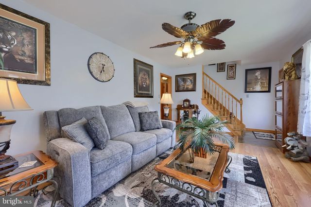 17 S ELM ST, Lititz, PA 17543