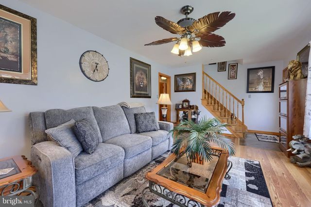 17 S ELM ST, Lititz, PA 17543