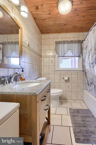 17 S ELM ST, Lititz, PA 17543