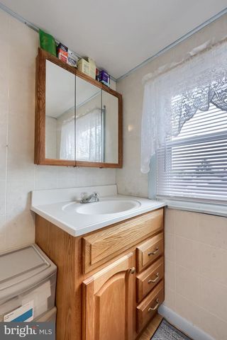 17 S ELM ST, Lititz, PA 17543