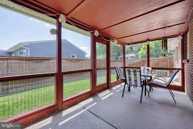17 S ELM ST, Lititz, PA 17543