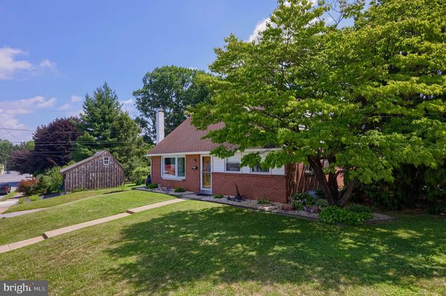 17 S ELM ST, Lititz, PA 17543