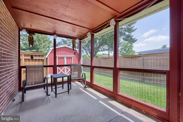 17 S ELM ST, Lititz, PA 17543