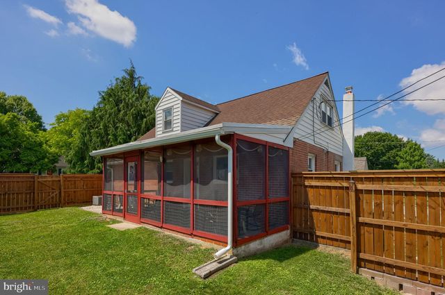17 S ELM ST, Lititz, PA 17543