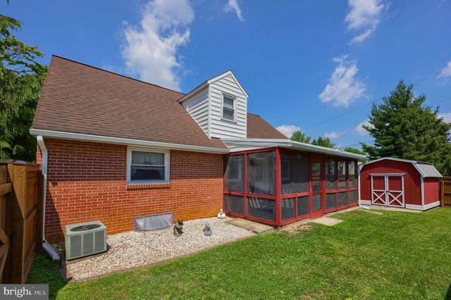 17 S ELM ST, Lititz, PA 17543