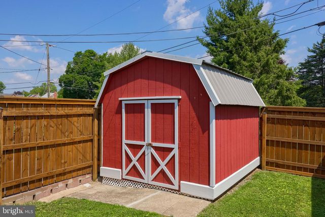 17 S ELM ST, Lititz, PA 17543