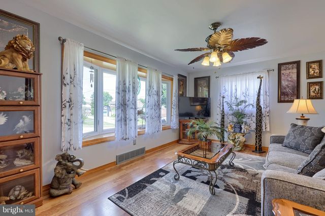 17 S ELM ST, Lititz, PA 17543