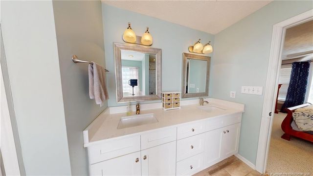 5710 Bridle Ridge Lane, Wade, NC 28395