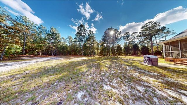 5710 Bridle Ridge Lane, Wade, NC 28395