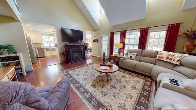 5710 Bridle Ridge Lane, Wade, NC 28395