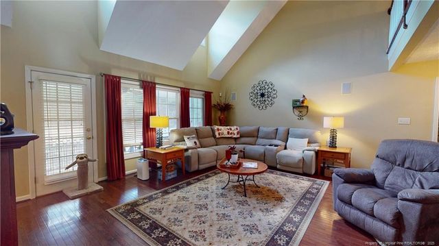 5710 Bridle Ridge Lane, Wade, NC 28395