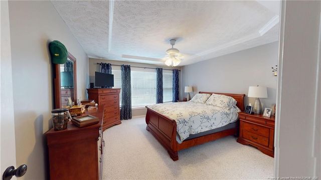 5710 Bridle Ridge Lane, Wade, NC 28395