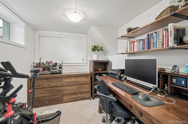 9555 W 6th Avenue, Lakewood, CO 80215