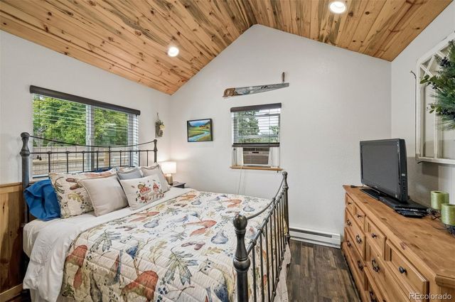 9555 W 6th Avenue, Lakewood, CO 80215