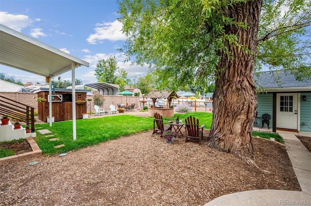 9555 W 6th Avenue, Lakewood, CO 80215