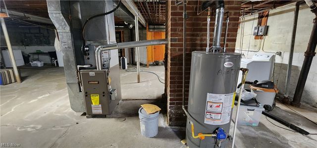 1236 Robbins Avenue, Niles, OH 44446