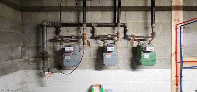 1236 Robbins Avenue, Niles, OH 44446