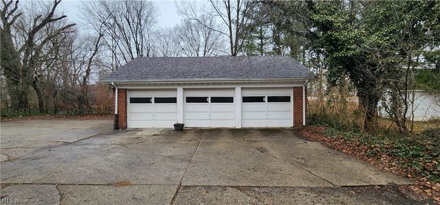 1236 Robbins Avenue, Niles, OH 44446