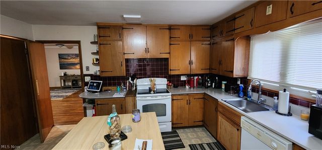 1236 Robbins Avenue, Niles, OH 44446