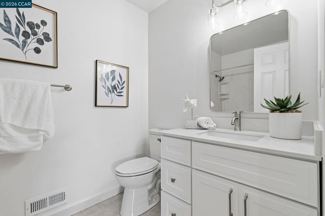 1748 Elmhurst Ln, Concord, CA 94521