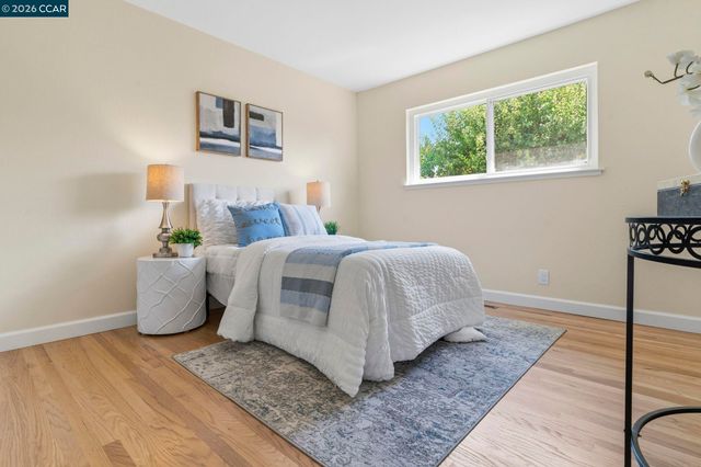 1748 Elmhurst Ln, Concord, CA 94521